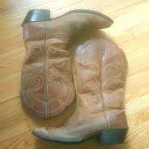 Ariat Style 10001015 Heritage R Toe 9.5B